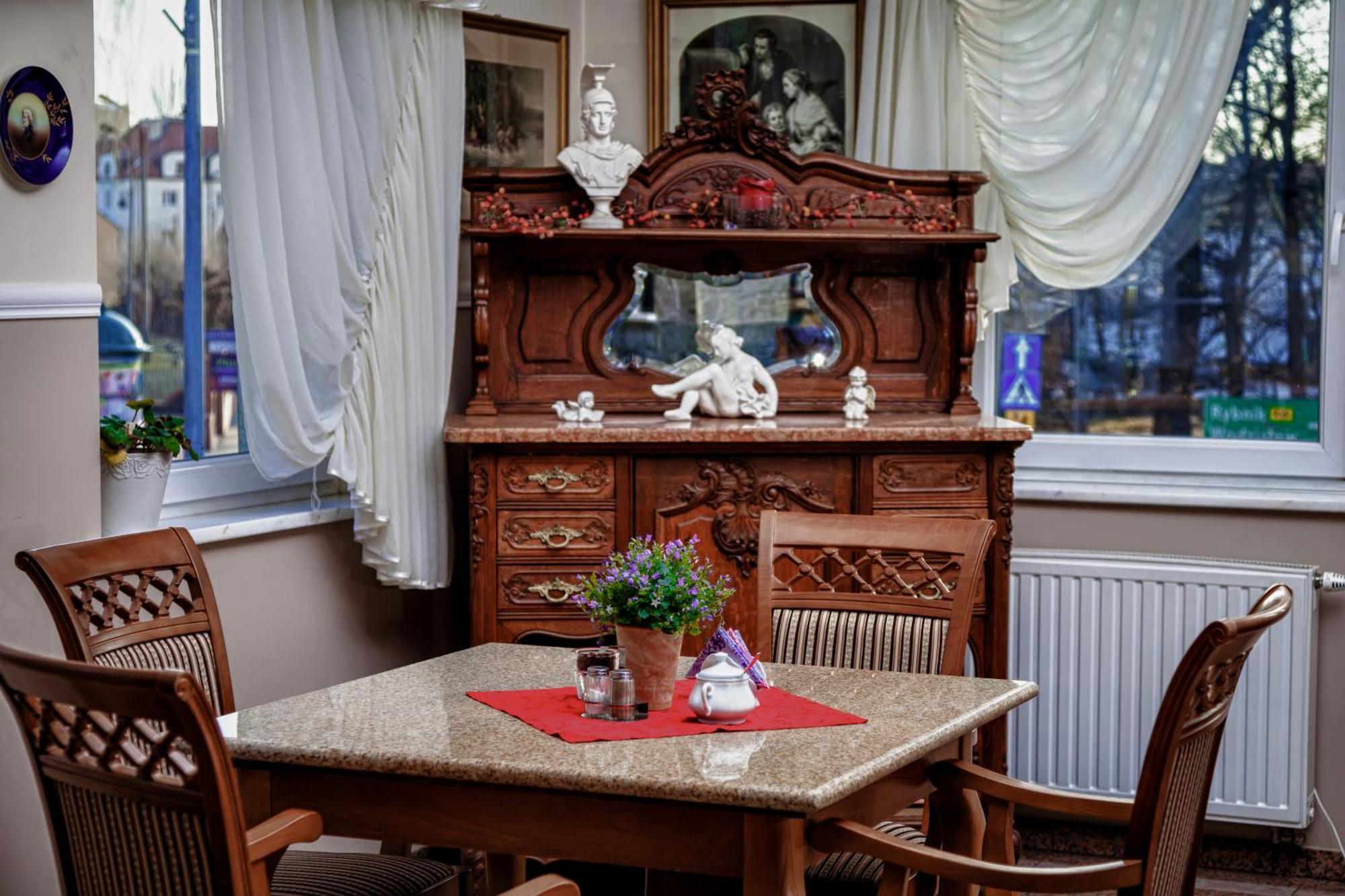 Hotel Stary Młyn Żory Zewnętrze zdjęcie